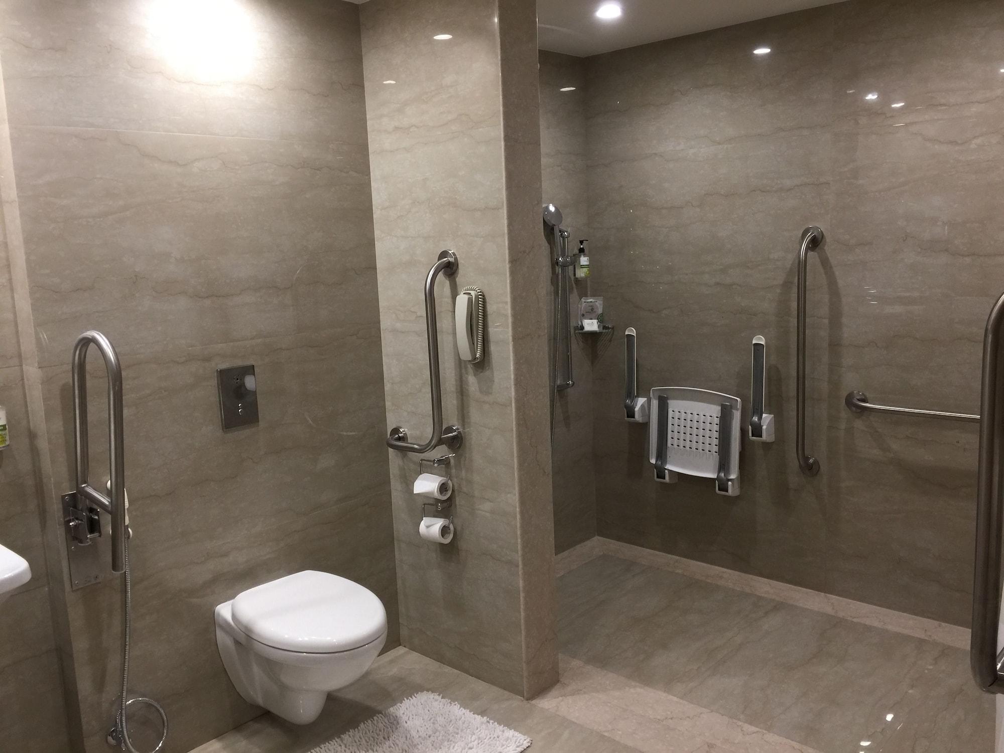 Lemon Tree Hotel, Sector 60, Gurugram Gurgaon Dış mekan fotoğraf