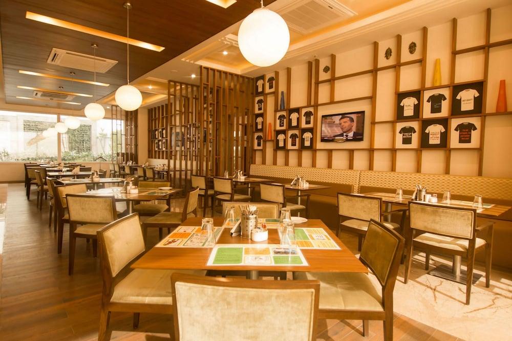 Lemon Tree Hotel, Sector 60, Gurugram Gurgaon Dış mekan fotoğraf