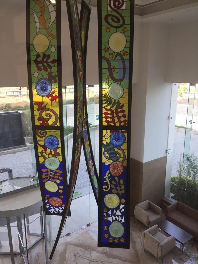 Lemon Tree Hotel, Sector 60, Gurugram Gurgaon Dış mekan fotoğraf