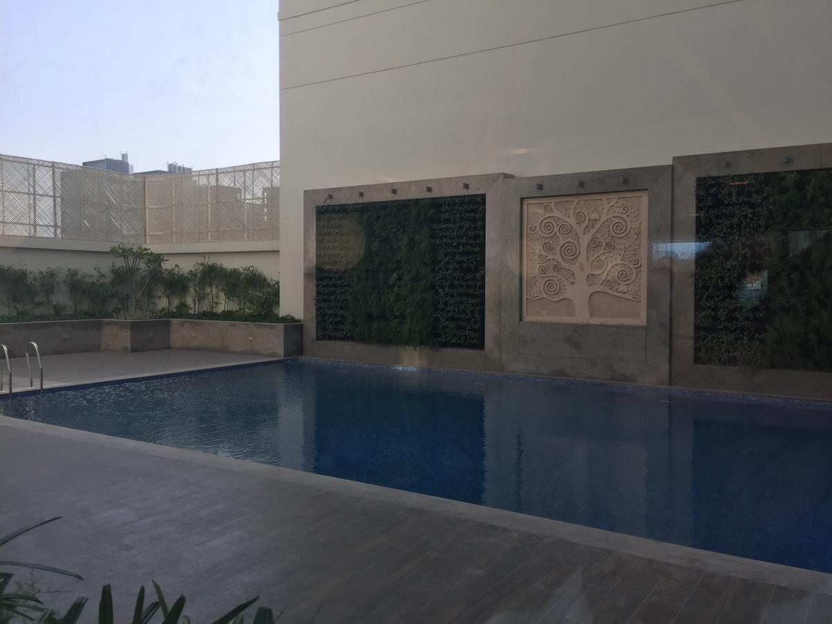 Lemon Tree Hotel, Sector 60, Gurugram Gurgaon Dış mekan fotoğraf