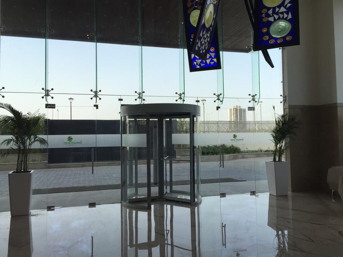 Lemon Tree Hotel, Sector 60, Gurugram Gurgaon Dış mekan fotoğraf