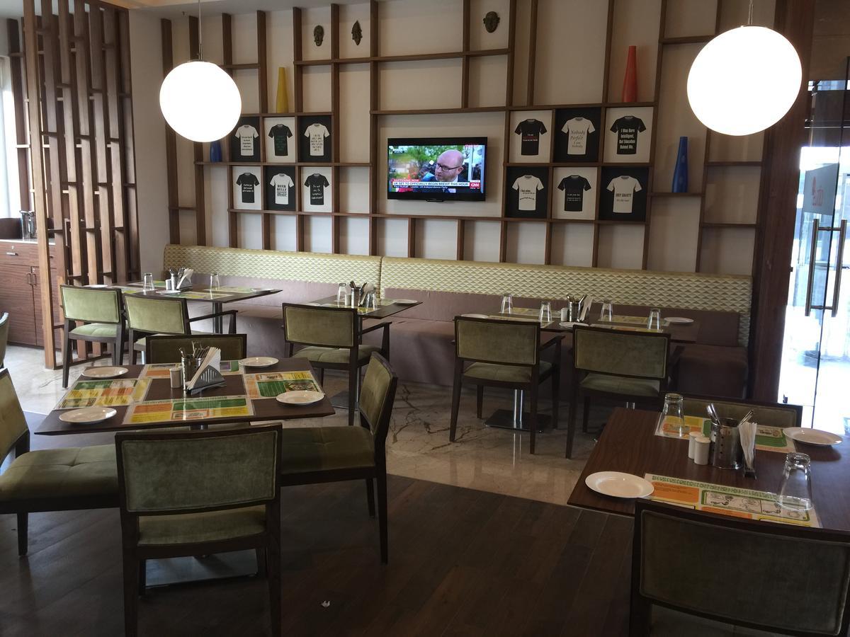 Lemon Tree Hotel, Sector 60, Gurugram Gurgaon Dış mekan fotoğraf